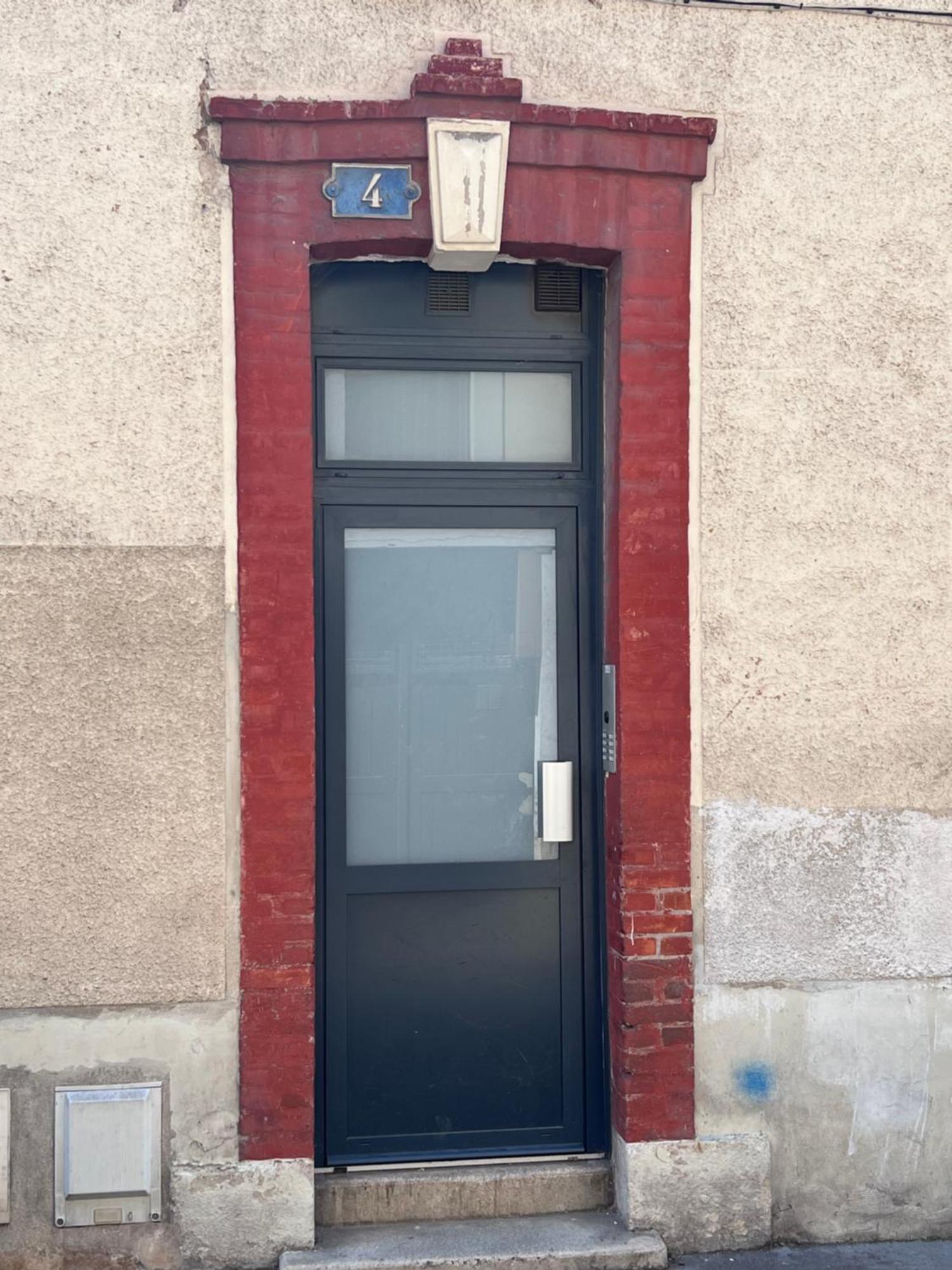 Le Fleuri - - Wifi Gratuit - Quartier Calme